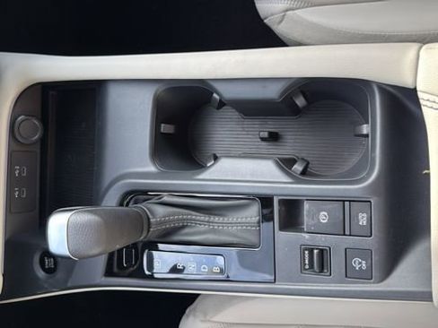 New 2026 Nissan Sentra SL FWD image 8