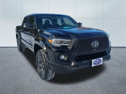 Used 2022 Toyota Tacoma Limited w/ Nightshade Package image 7