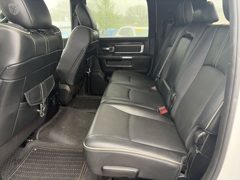 Used 2018 RAM 3500 Laramie Longhorn AWD/4WD image 19