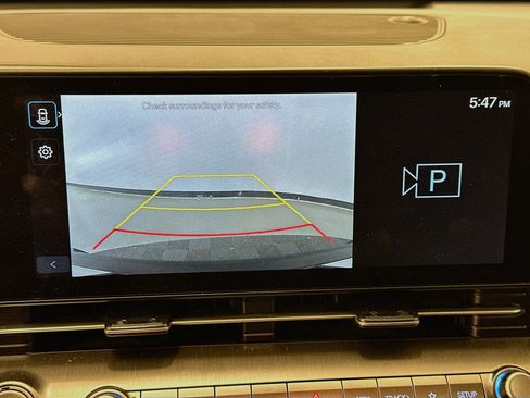 Used 2025 Hyundai Kona SEL AWD/4WD image 23