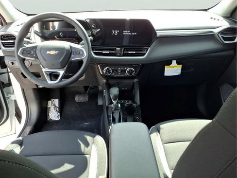 New 2026 Chevrolet TrailBlazer LT w/ Convenience Package AWD/4WD image 11