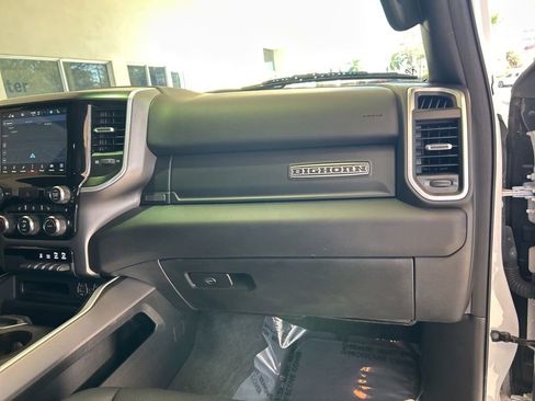 Used 2022 RAM 1500 Big Horn w/ Night Edition image 23