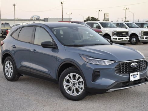 New 2026 Ford Escape Active image 3