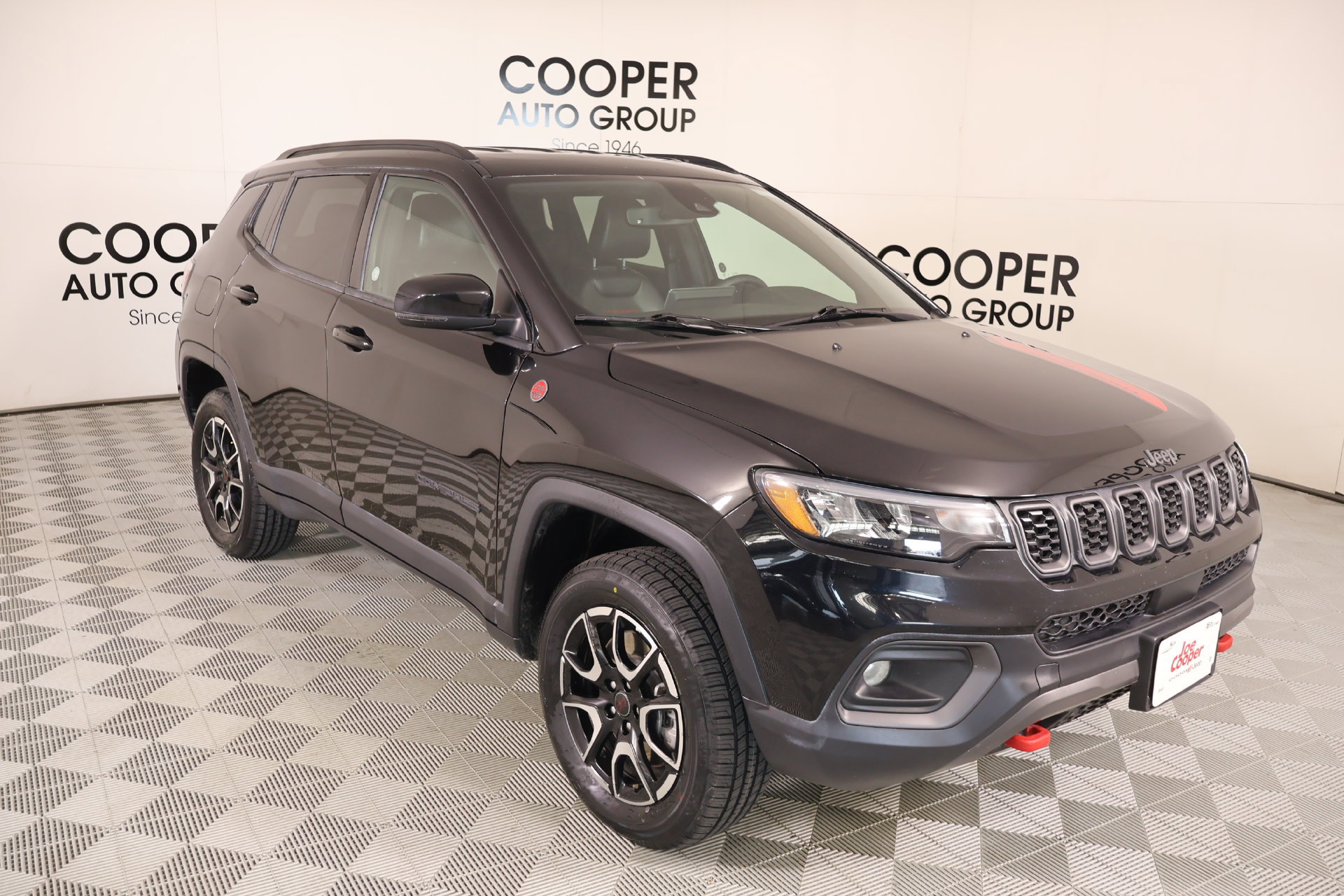 Used 2025 Jeep Compass Trailhawk AWD/4WD 360° Tour