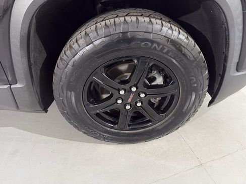 Used 2023 GMC Acadia AT4 w/ Technology Package AWD/4WD image 16