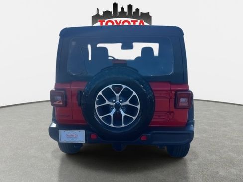 Used 2025 Jeep Wrangler Sport image 5