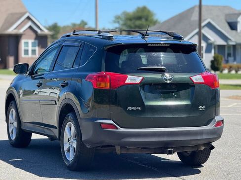 Used 2013 Toyota RAV4 XLE AWD/4WD image 8