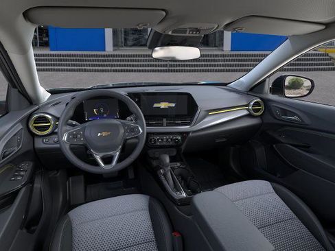 New 2026 Chevrolet Trax LT w/ Driver Confidence Package image 39