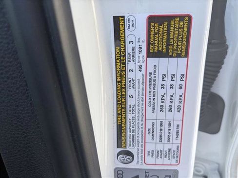 Used 2020 Audi Q3 2.0T Premium image 14