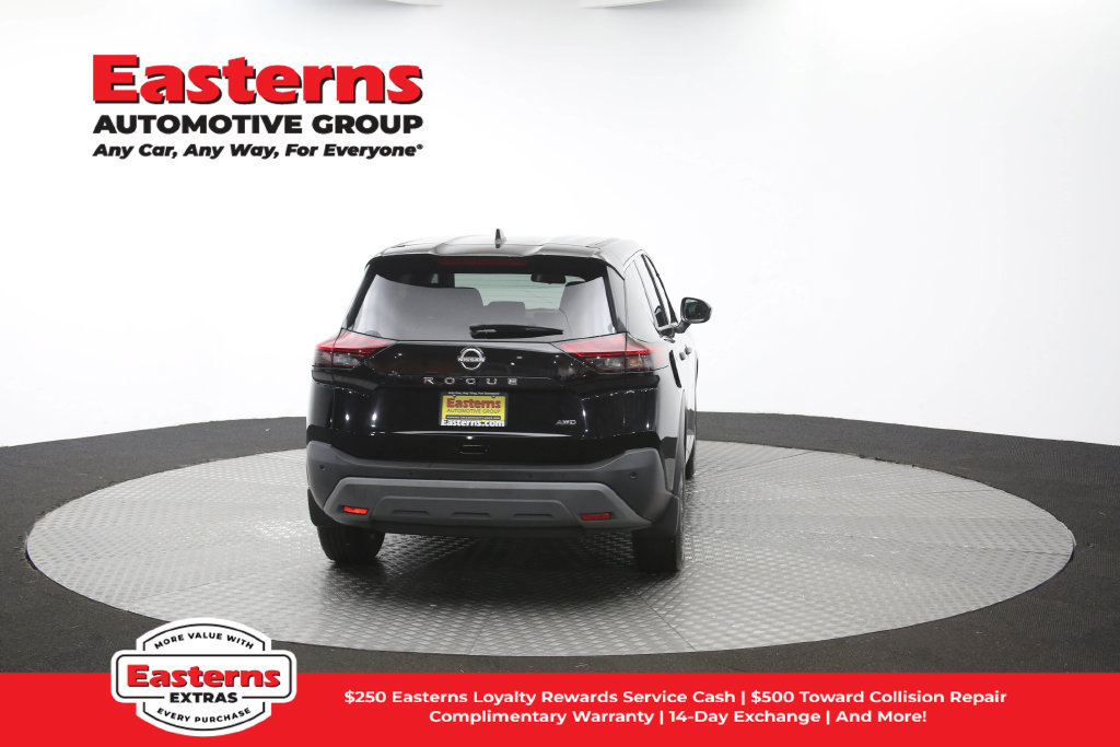 Used 2023 Nissan Rogue S AWD/4WD image 38