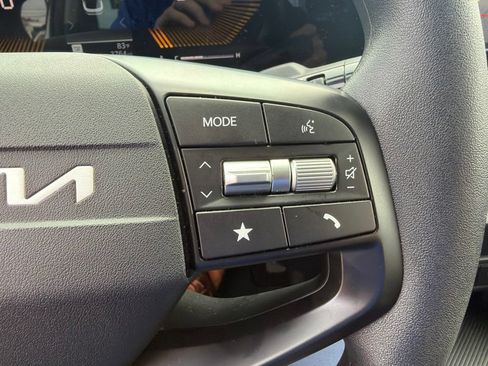 Certified 2025 Kia K4 FWD image 20