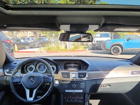 Certified 2016 Mercedes-Benz E 350 Sedan image 7