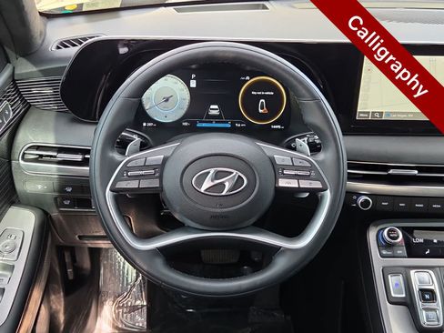 Certified 2024 Hyundai Palisade Calligraphy AWD/4WD image 19