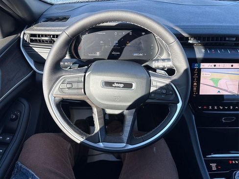 New 2026 Jeep Grand Cherokee Altitude AWD/4WD image 14