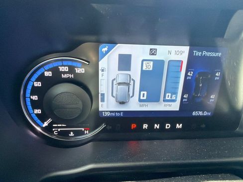 Used 2023 Ford Bronco Outer Banks AWD/4WD image 16