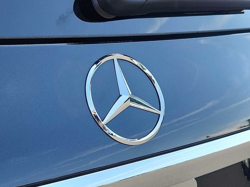 Used 2025 Mercedes-Benz GLS 450 4MATIC image 28