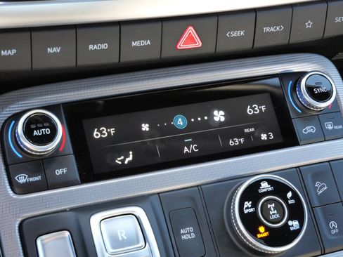 Certified 2024 Hyundai Palisade Calligraphy image 24