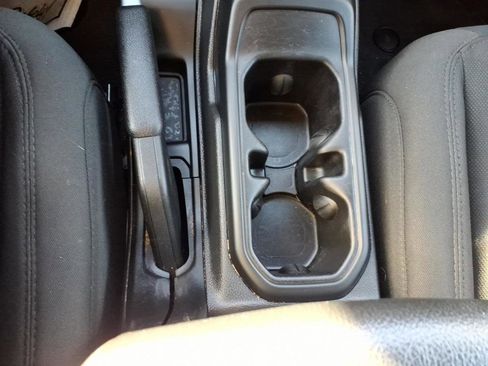 Used 2022 Jeep Gladiator Sport AWD/4WD image 13