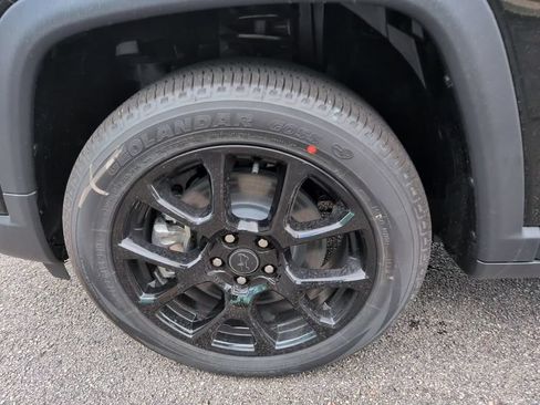 New 2026 Jeep Compass Latitude AWD/4WD image 14