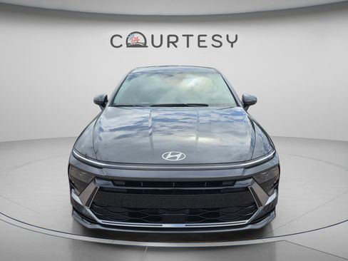 Used 2025 Hyundai Sonata SEL FWD image 8