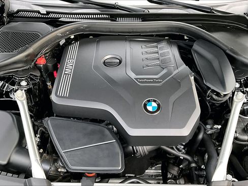 Certified 2023 BMW 530i 530i w/ Convenience Package image 30