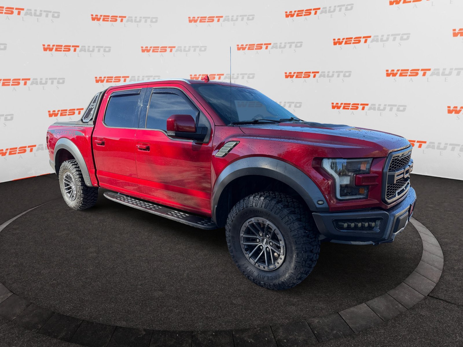 Used 2019 Ford F150 Raptor w/ Equipment Group 802A Luxury AWD/4WD image 7