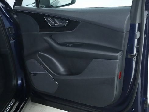 Used 2019 Audi Q7 3.0T Prestige w/ Prestige Package image 35