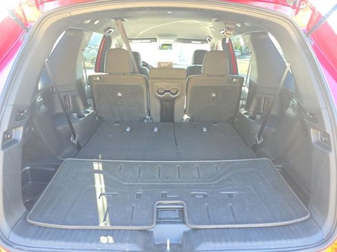 Used 2025 Honda Pilot Sport image 17