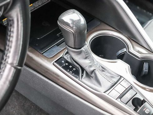 Used 2021 Toyota Camry XSE FWD image 21