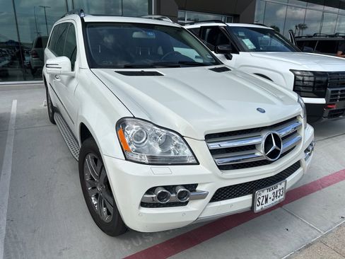 Used 2011 Mercedes-Benz GL 450 4MATIC image 5