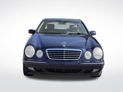 Used 2002 Mercedes-Benz E 320 4MATIC Sedan image 2