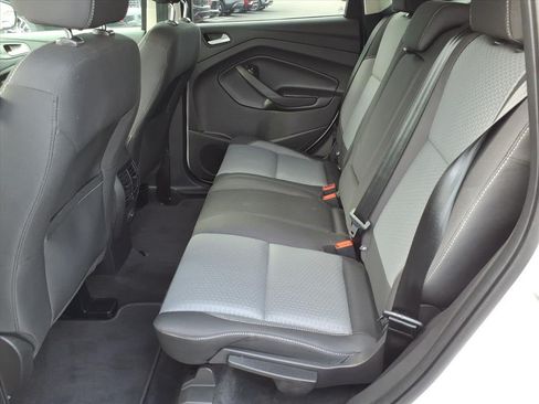 Used 2017 Ford Escape SE AWD/4WD image 14