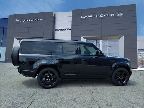 New 2026 Land Rover Defender 130 X-Dynamic SE AWD/4WD image 6
