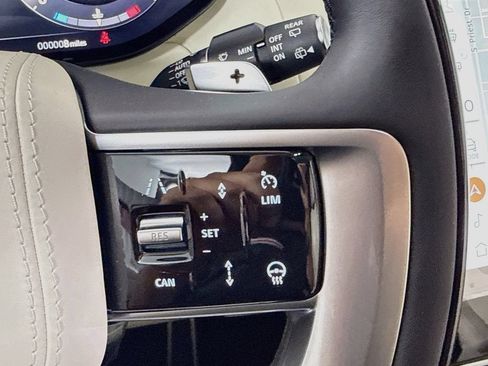 New 2026 Land Rover Range Rover SE AWD/4WD image 13
