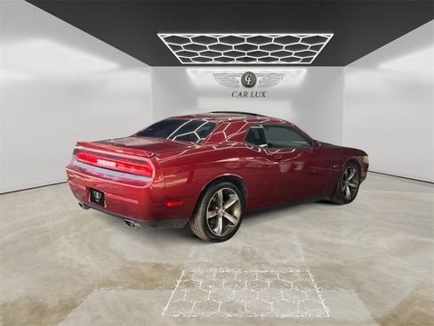 Used 2014 Dodge Challenger R/T image 5