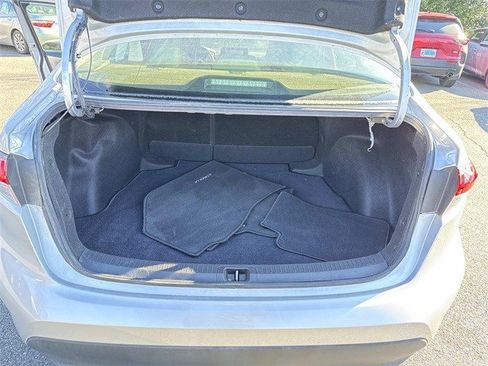 Used 2023 Toyota Corolla LE image 12