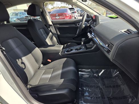 Used 2023 Honda Civic LX image 17