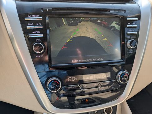 Used 2018 Nissan Murano SV FWD image 23