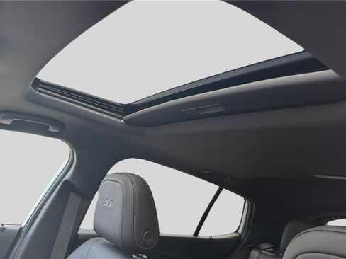 New 2026 Buick Envista Sport Touring w/ Convenience I Package FWD image 15