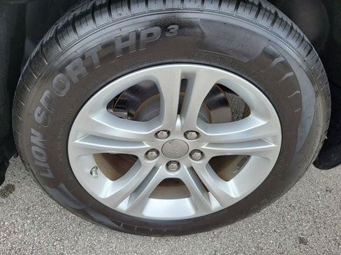 Used 2023 Dodge Charger SXT RWD image 9