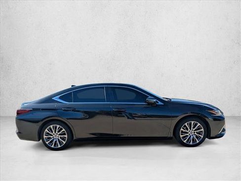 Used 2020 Lexus ES 350 w/ Luxury Package image 4