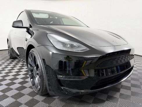Used 2022 Tesla Model Y Performance AWD/4WD image 5