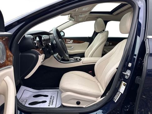 Used 2017 Mercedes-Benz E 300 4MATIC image 10