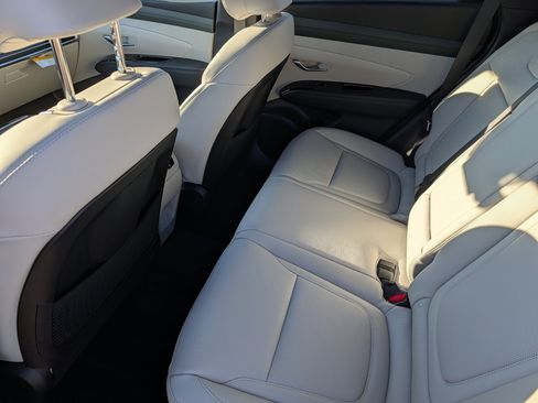 New 2026 Hyundai Tucson Limited image 8