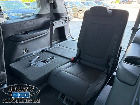 Used 2023 Jeep Grand Cherokee L Laredo AWD/4WD image 16