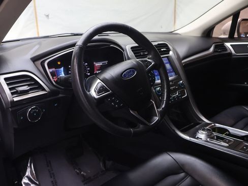 Used 2020 Ford Fusion SEL FWD image 17