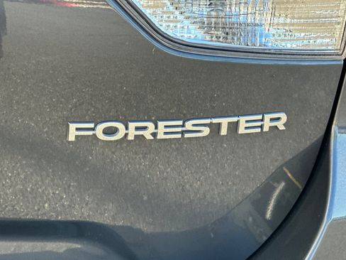 Used 2023 Subaru Forester Premium image 28