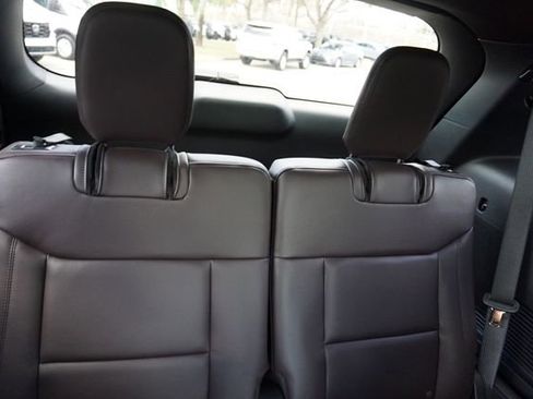 New 2026 Ford Explorer Platinum image 26