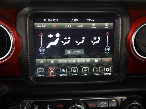 Used 2023 Jeep Wrangler Unlimited Rubicon w/ Dual Top Group AWD/4WD image 38