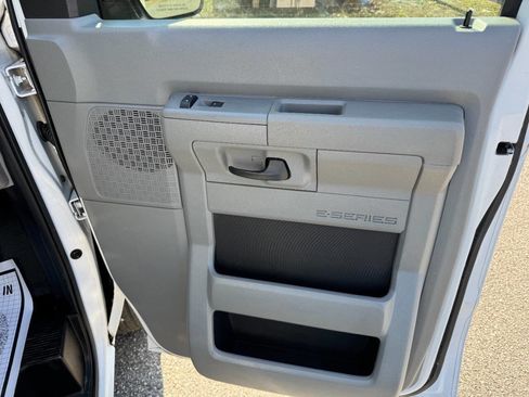 Used 2011 Ford E-150 and Econoline 150 E 150 3dr Cargo Van w/ PWR Group image 42